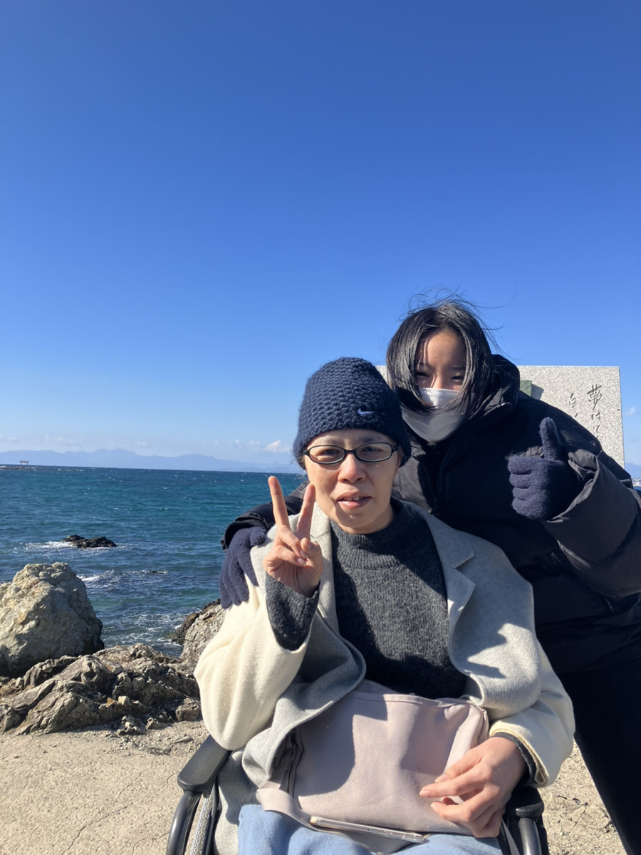 海の見える神社に、一緒に初詣に行きました！